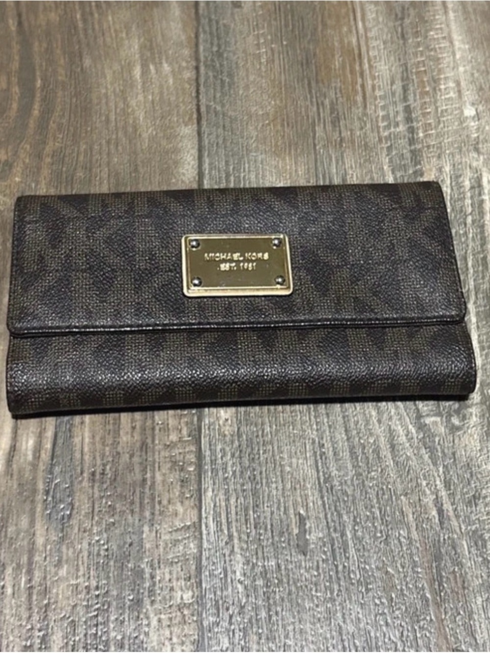 Michael Kors Dark Brown Logo Plaque Continental Wallet